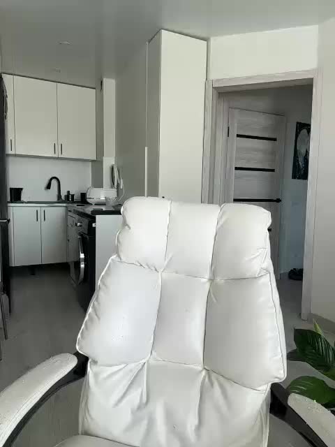 EmmaGoodGirl Live Sex December 13, 2025