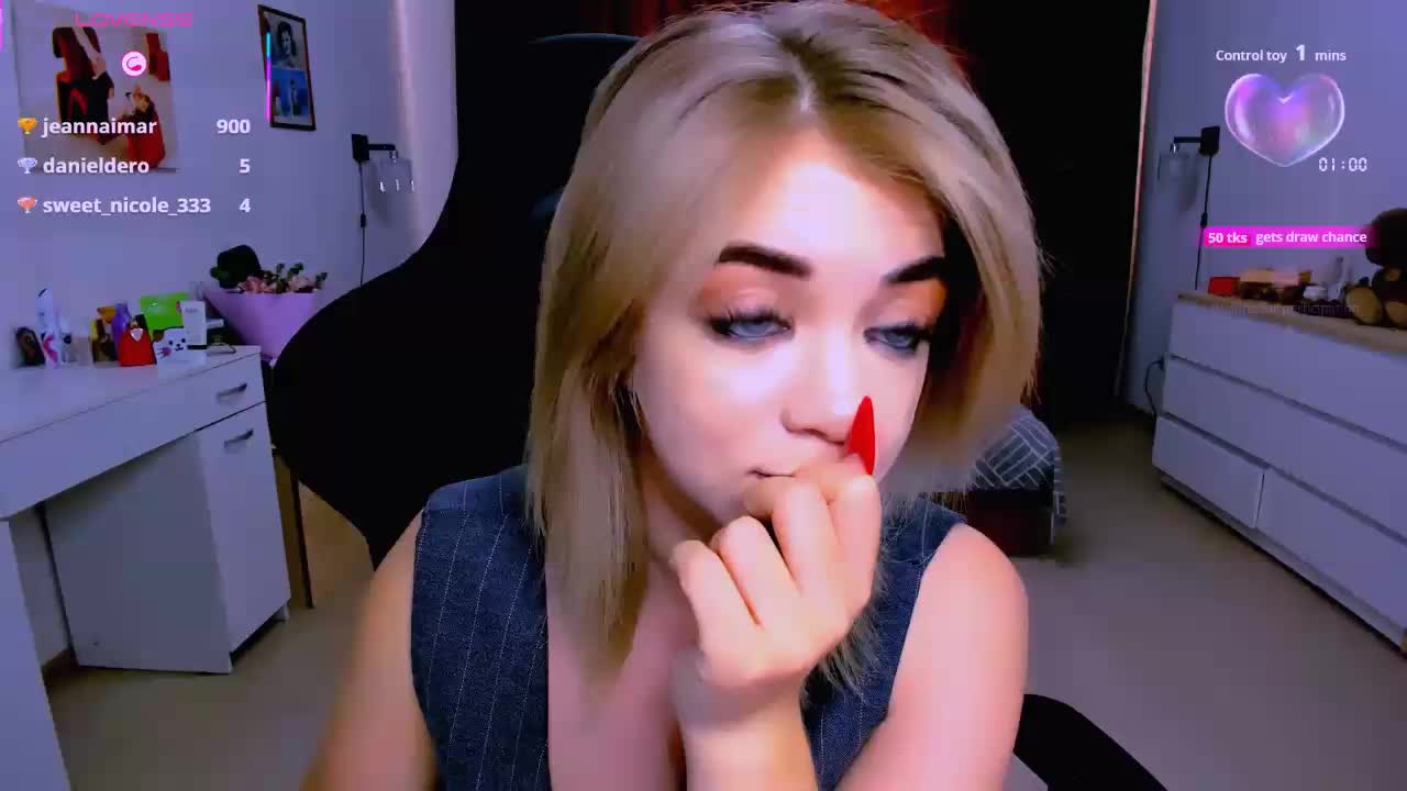 BabyNicole Live Sex December 14, 2025