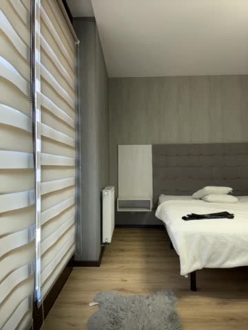 BabyDarii Live Sex December 17, 2025