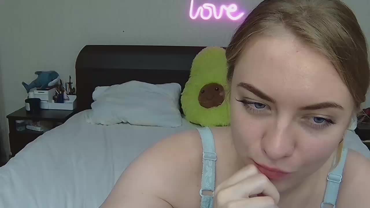 LinkaMalinka Live Sex December 17, 2025