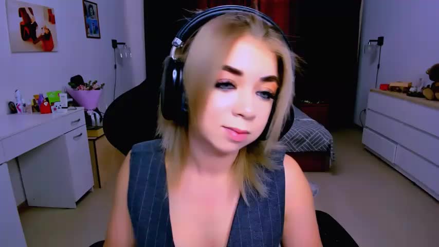 littleSiyfairy Live Sex December 13, 2025