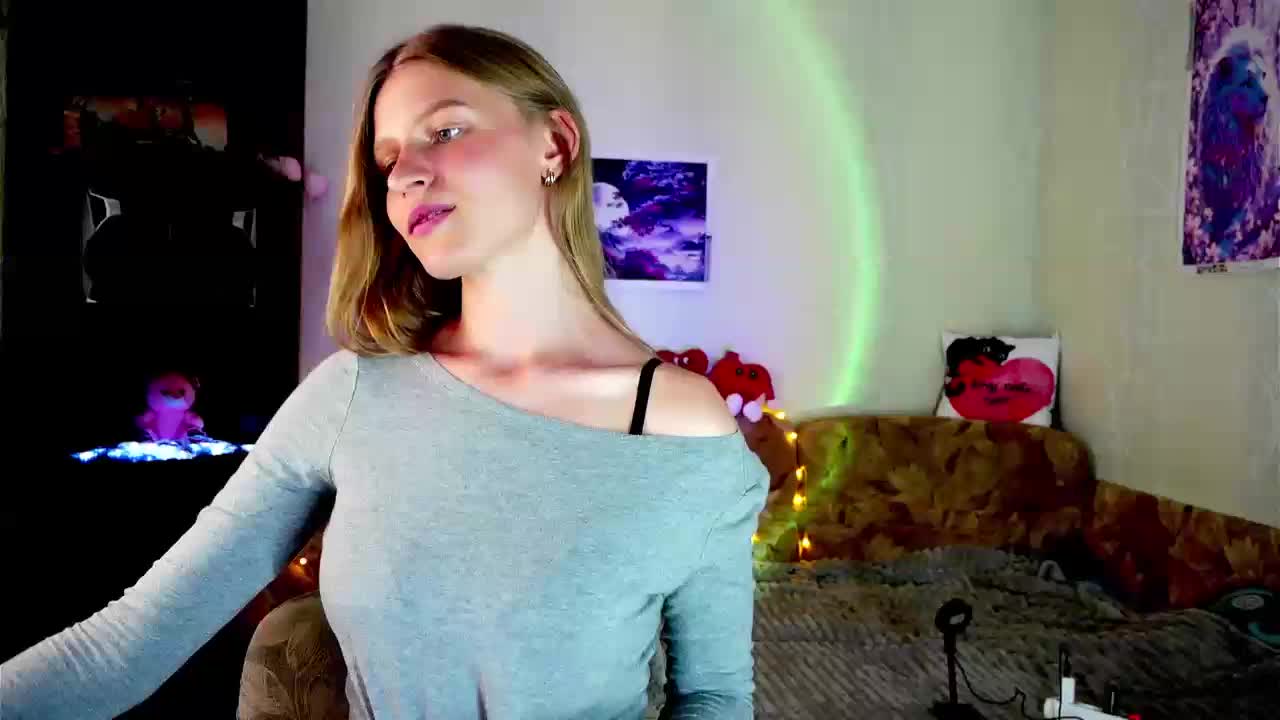 LunaEvan Live Sex December 13, 2025