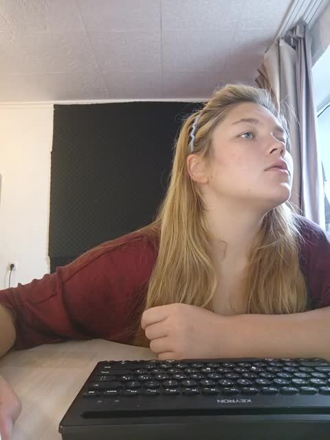 Kakdelaman Live Sex December 13, 2025