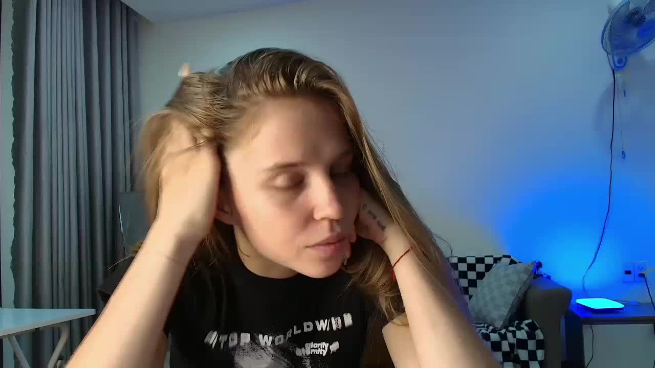 Littlemolly1 Live Sex December 13, 2025