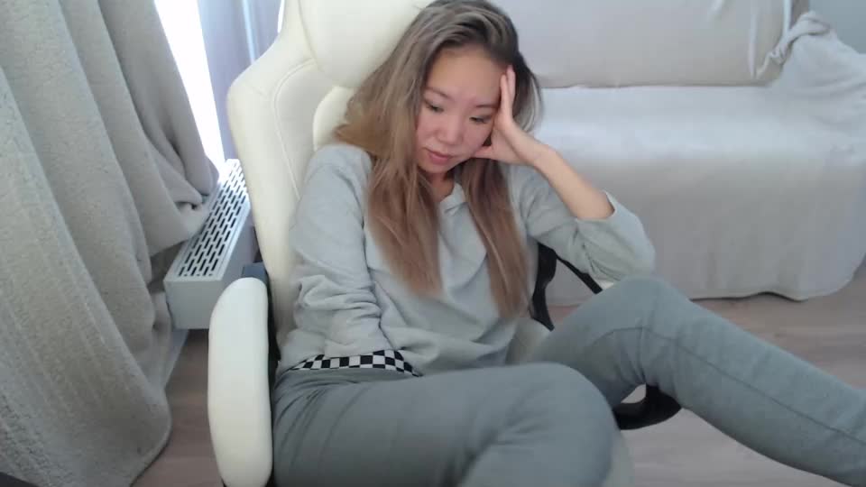 mira_g Live Sex December 13, 2025