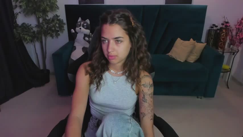 CharleneWoods Live Sex December 14, 2025