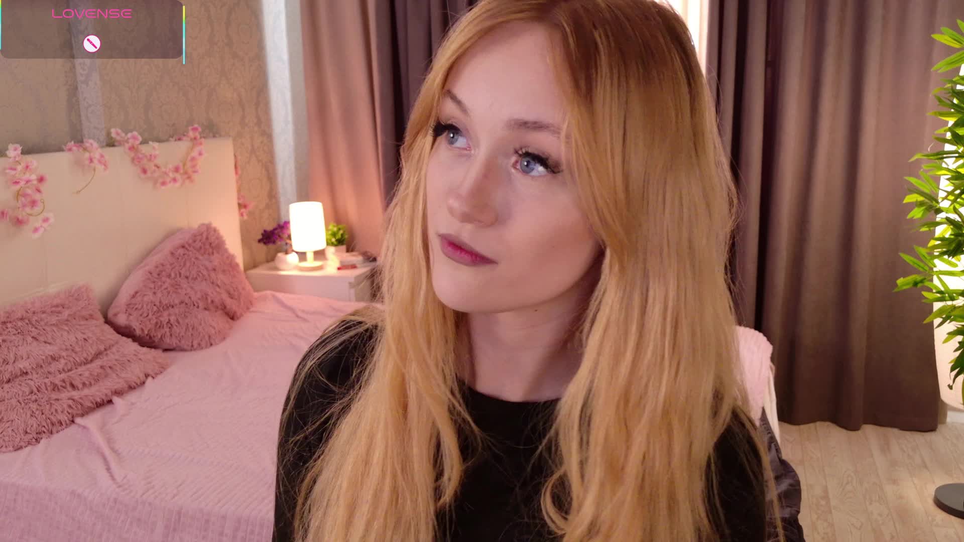 hey-monkey Live Sex December 13, 2025