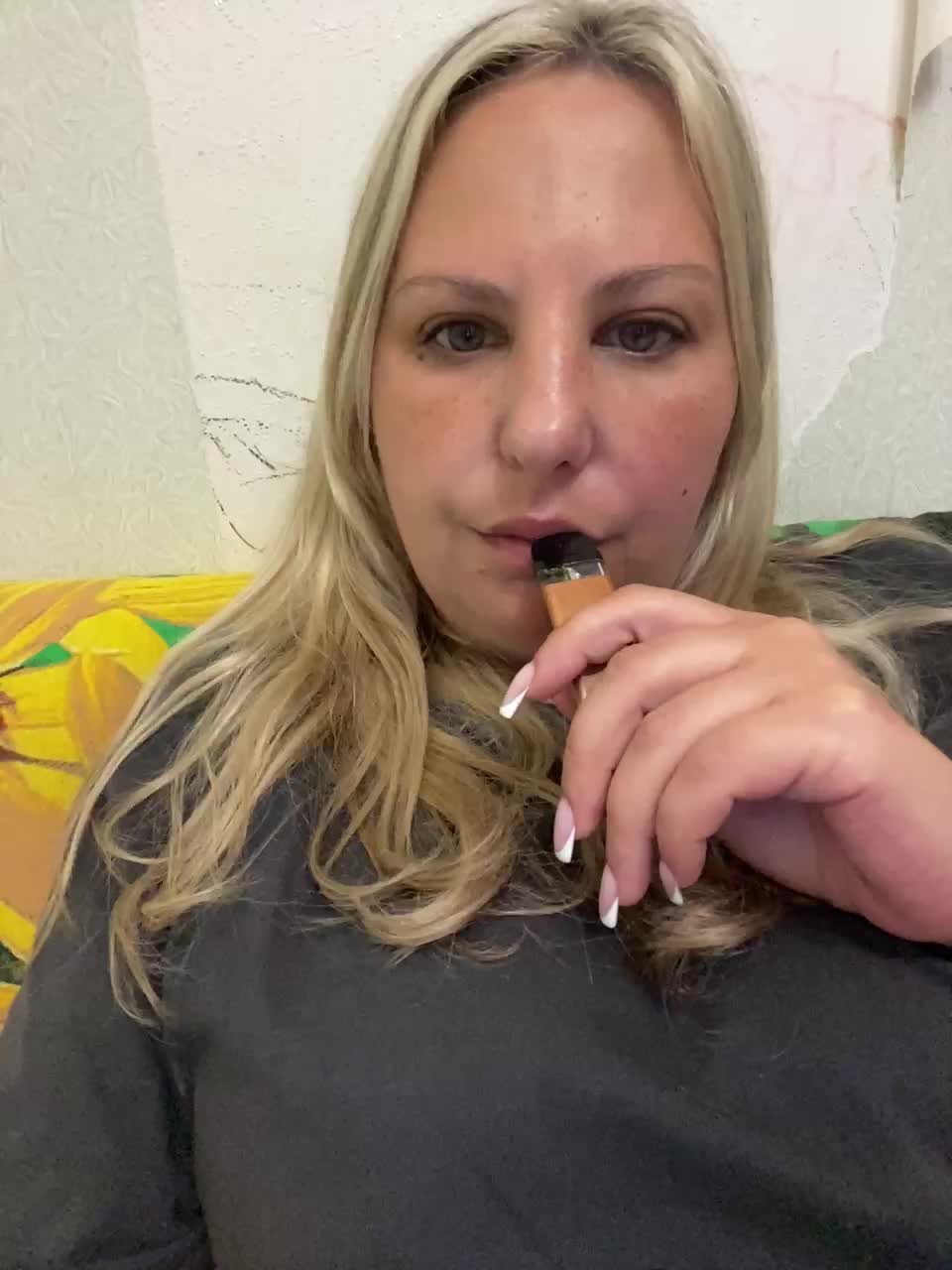 Roksi-8 Live Sex December 13, 2025