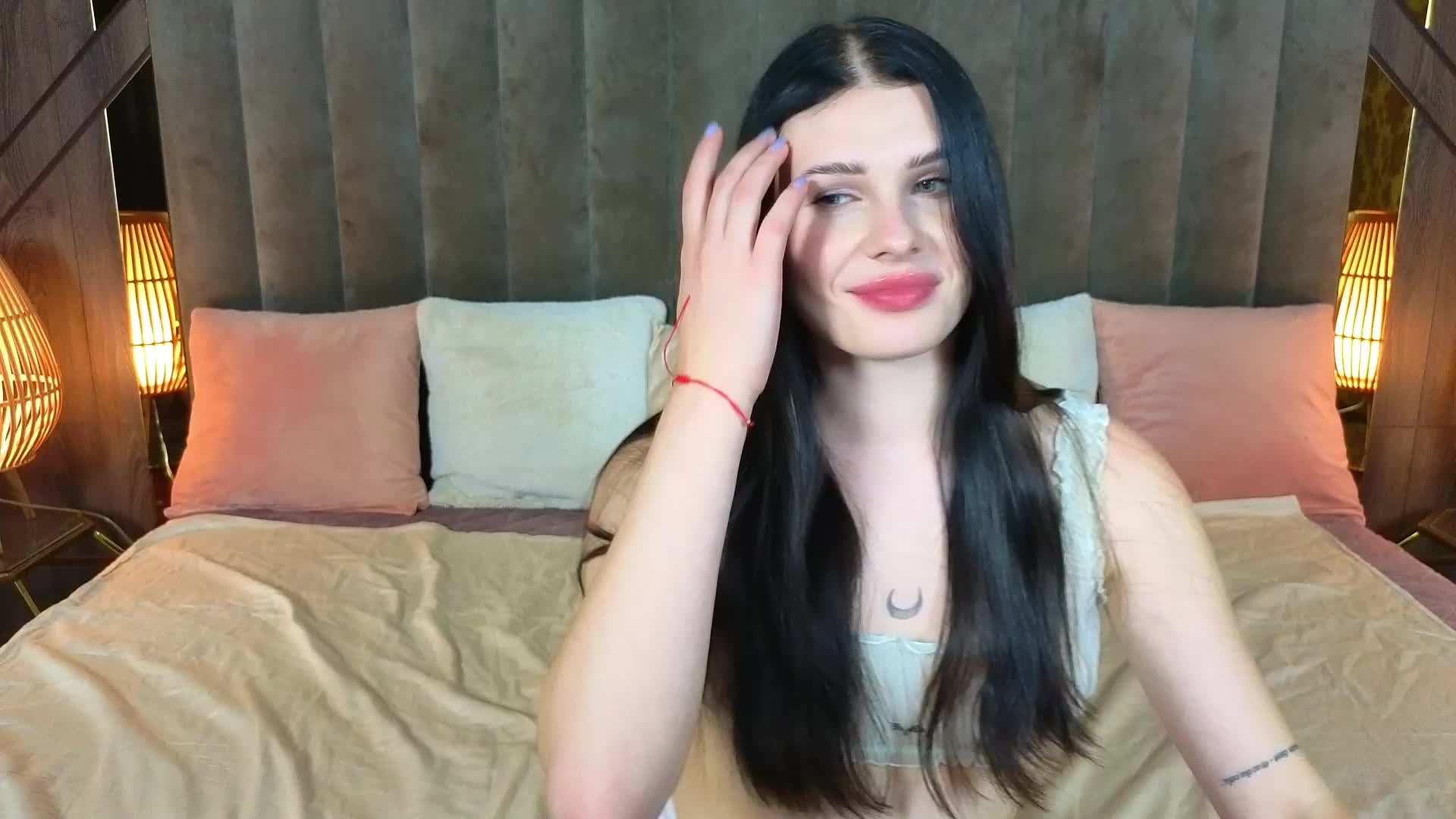 NeylaCharm Live Sex December 14, 2025