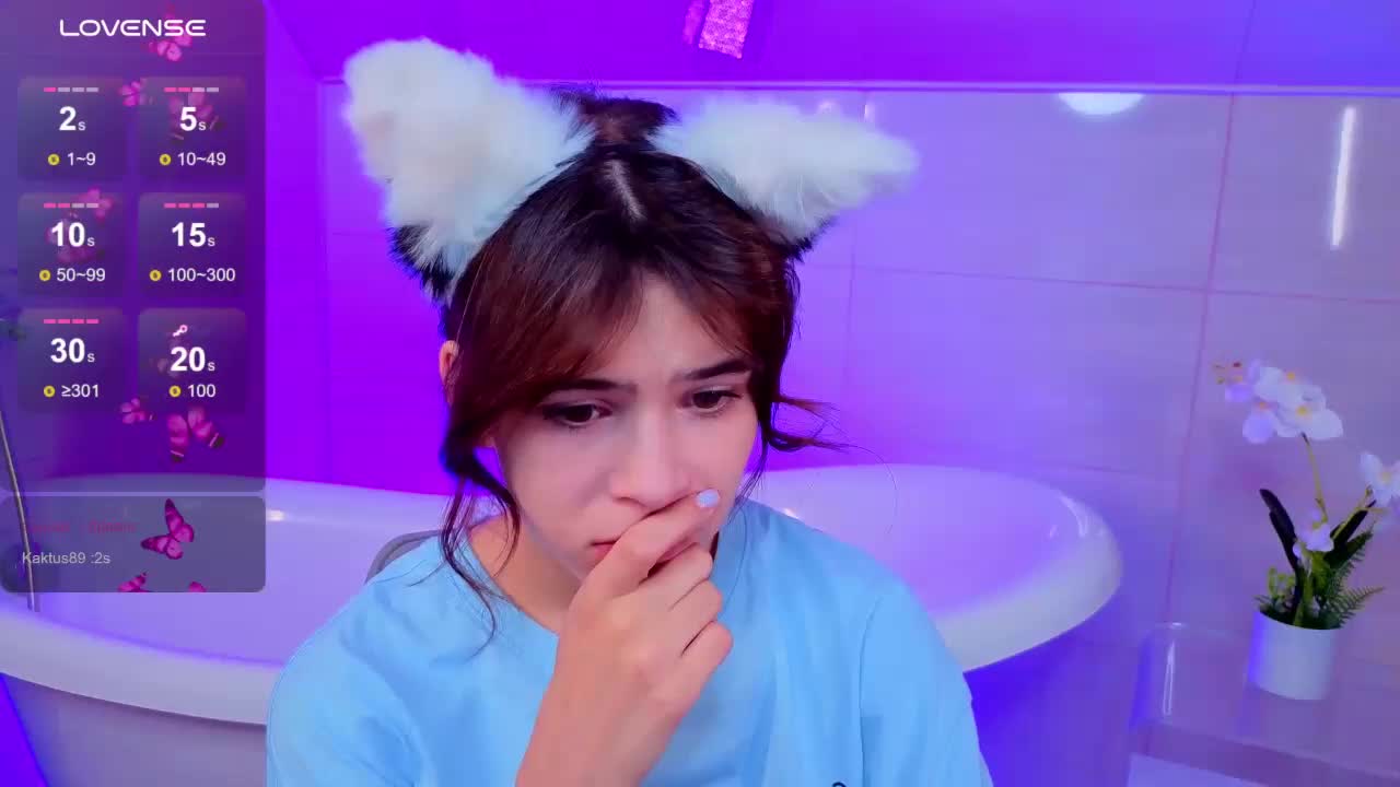 CoralineJones Live Sex December 19, 2025