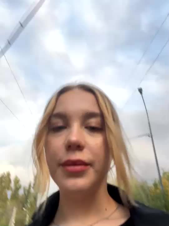 maksisy Live Sex December 18, 2025