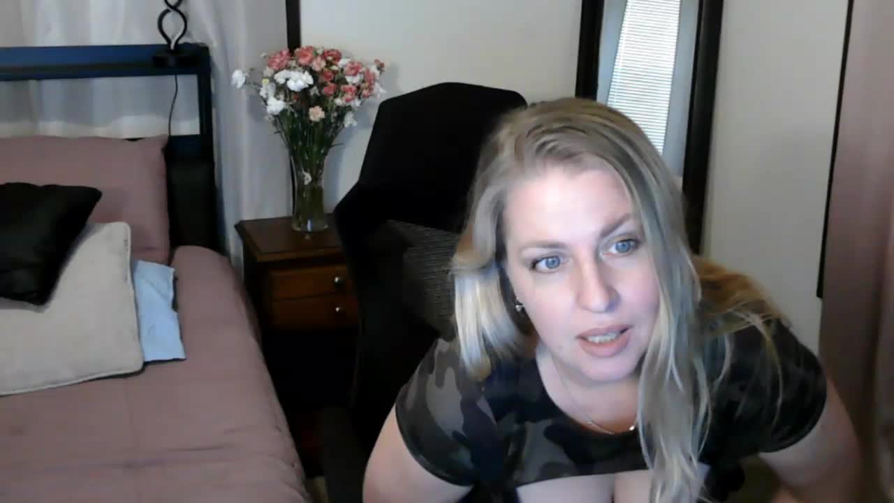 Holliekate Live Sex December 13, 2025