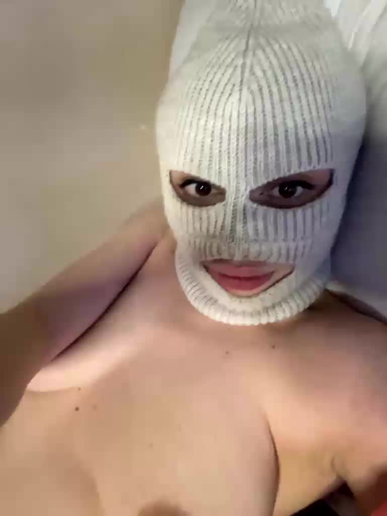 Bitttccchhh Live Sex December 14, 2025