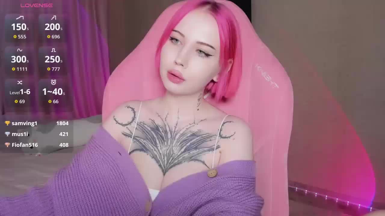 luvsoak Live Sex December 17, 2025