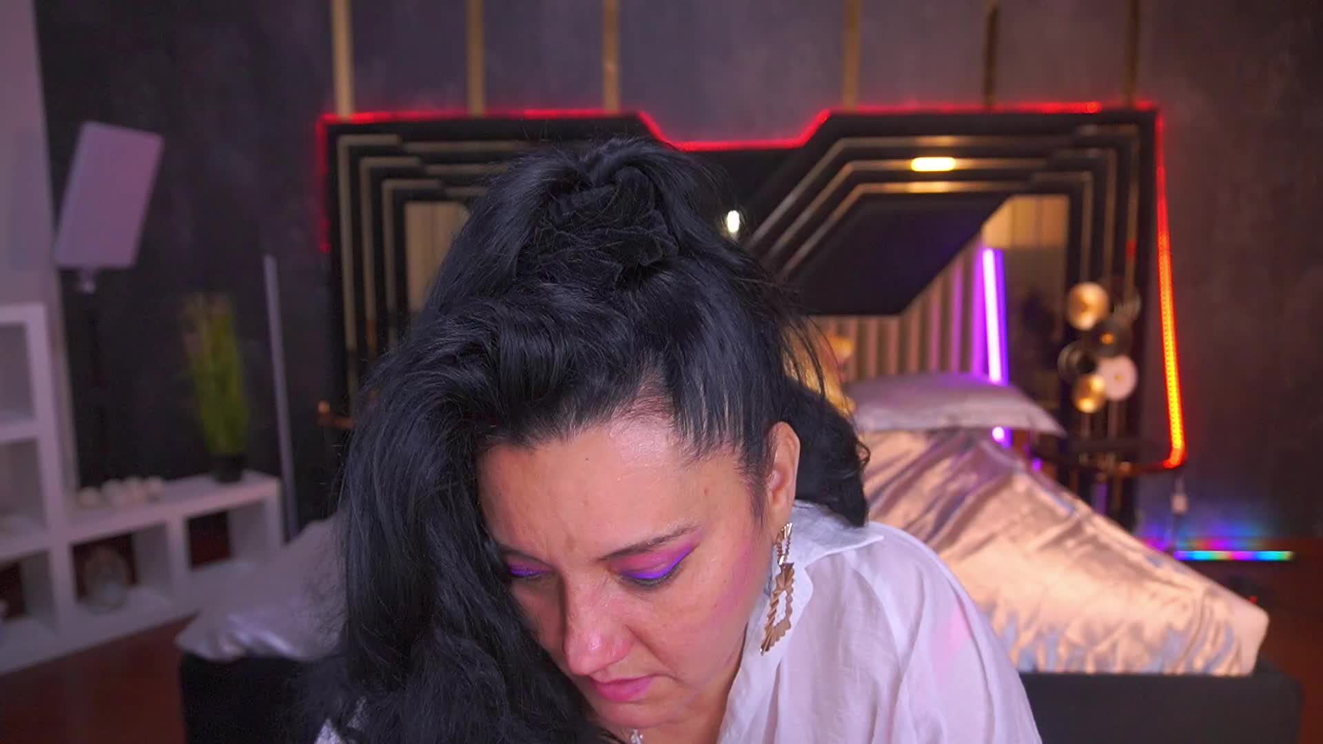 ValeryRosseee Live Sex December 18, 2025