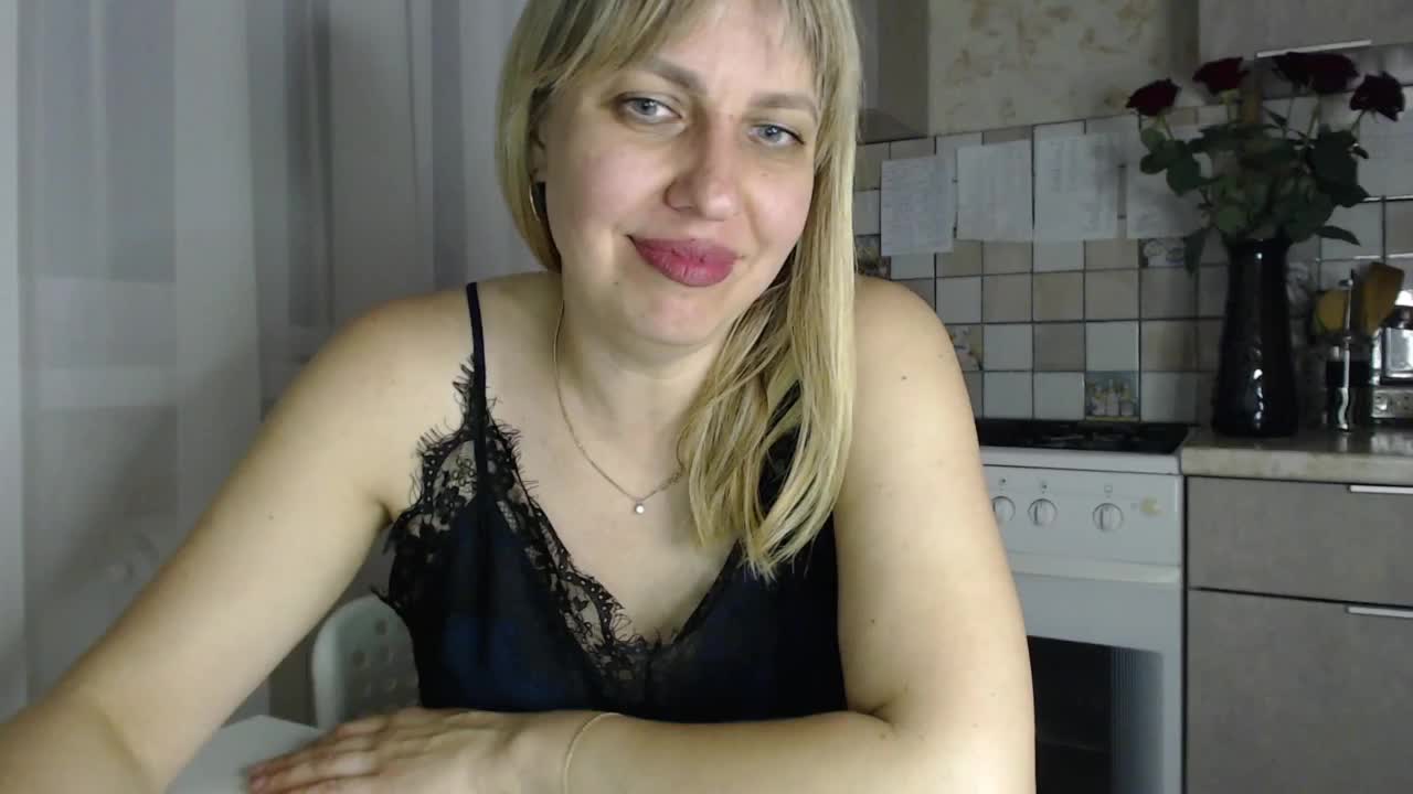 Karmella Live Sex December 13, 2025