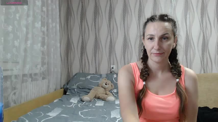 Yevgeshka-Milashka Live Sex December 14, 2025