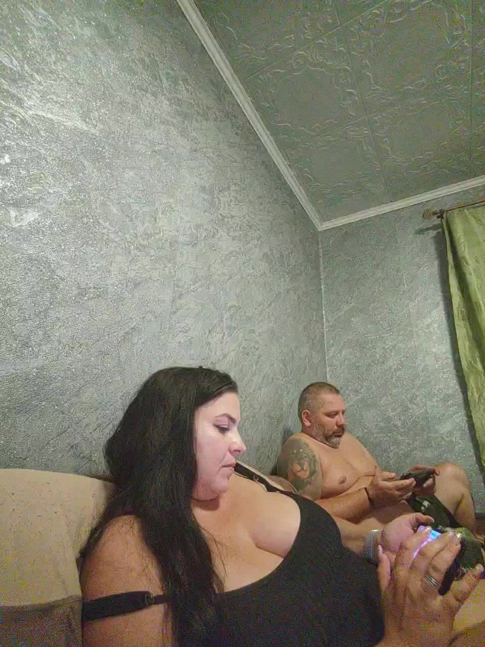 Cleopatra1990 Live Sex December 17, 2025