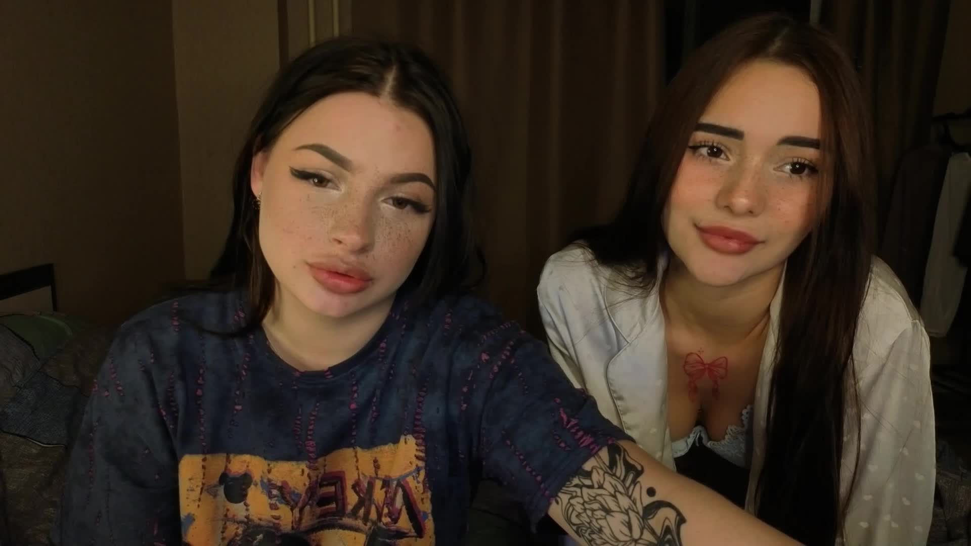 LisaAndDenis Live Sex December 18, 2025