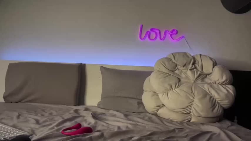 EvaWhite_ Live Sex December 13, 2025