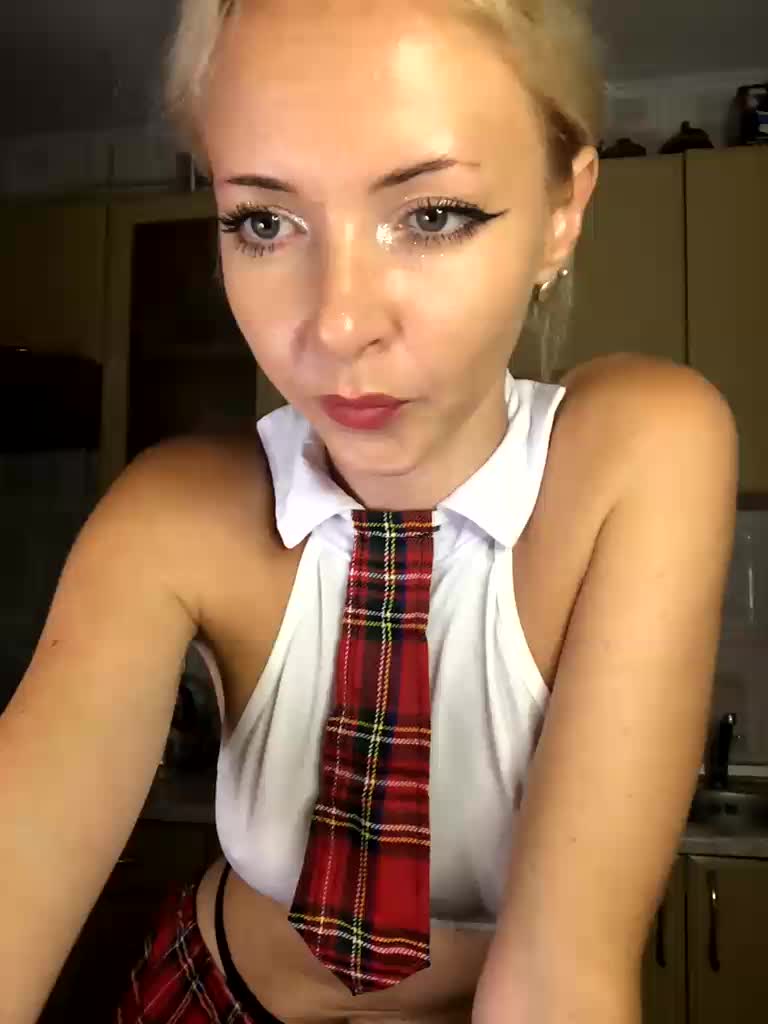 Kristinochka0316 Live Sex December 13, 2025