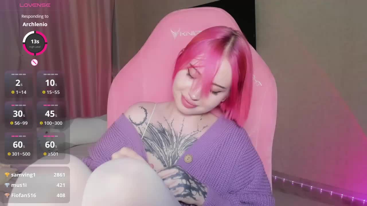 luvsoak Live Sex December 17, 2025