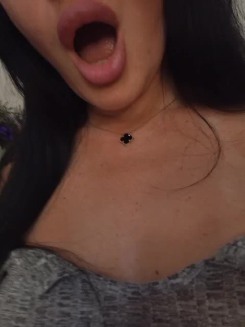 Black_chick Live Sex December 18, 2025