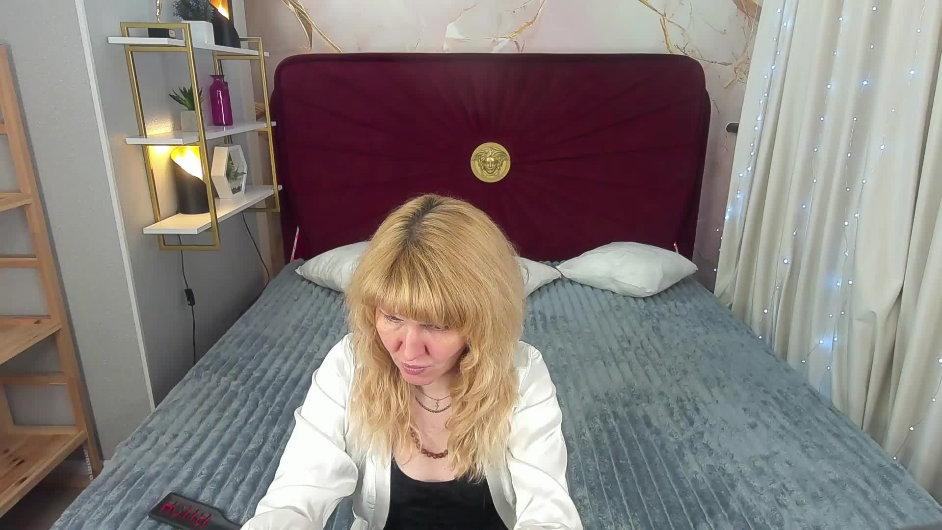 NatalyChanel Live Sex December 13, 2025