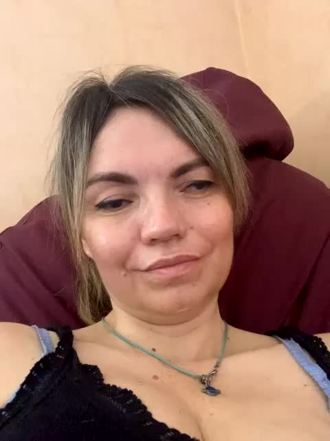 Ella-Pearlie Live Sex December 13, 2025