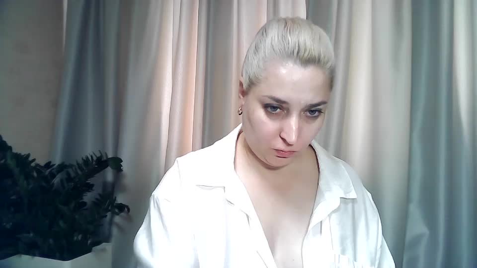 KickaIricka Live Sex December 14, 2025