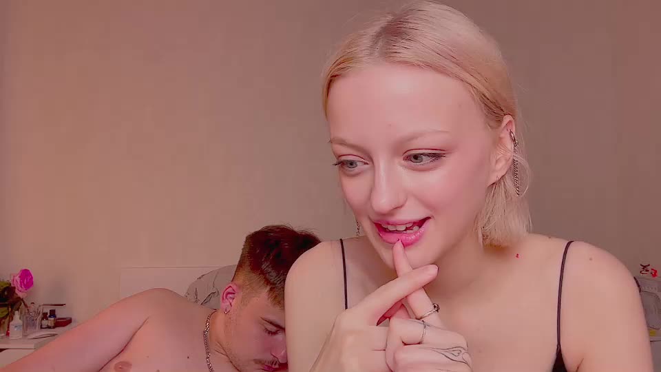 your_molly_mark Live Sex December 17, 2025