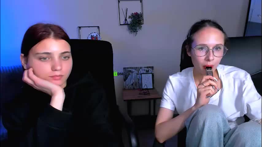 mona_cloud Live Sex December 14, 2025