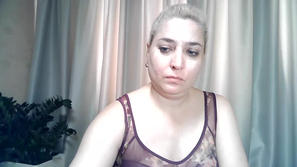 KickaIricka Live Sex December 14, 2025