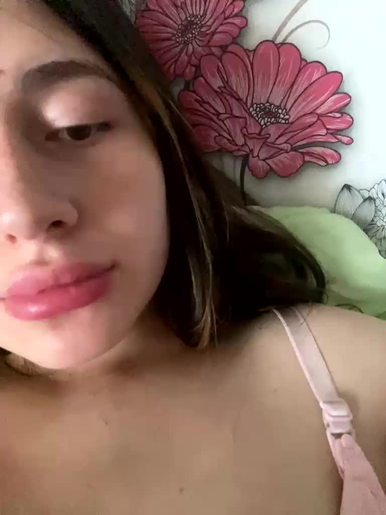 KristinaScott Live Sex December 14, 2025