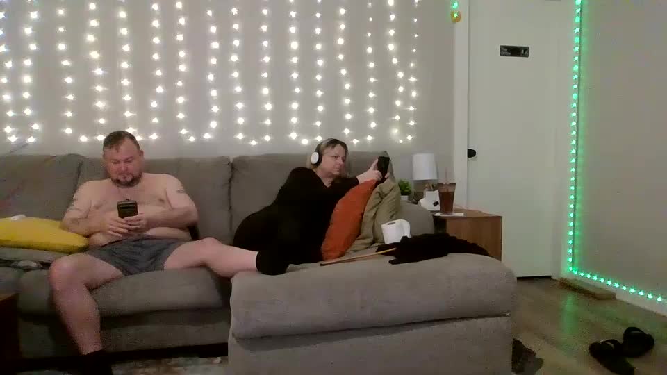 victoriaandjesse Live Sex December 18, 2025