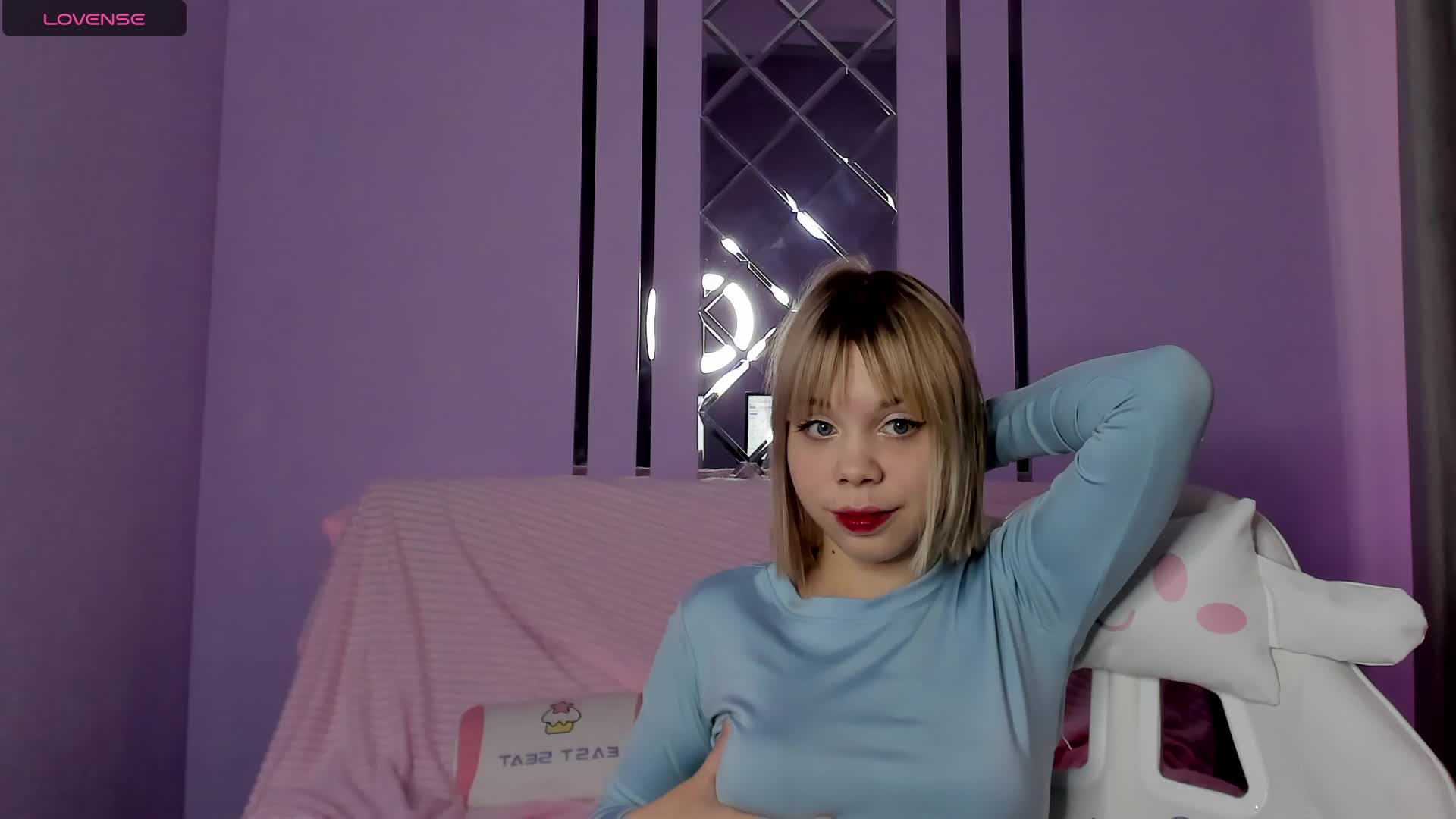 kittygold18 Live Sex December 14, 2025