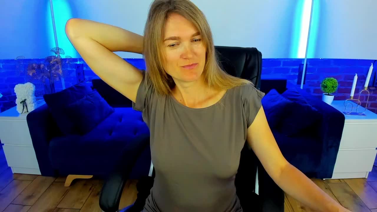 Annabel-xxx Live Sex December 19, 2025