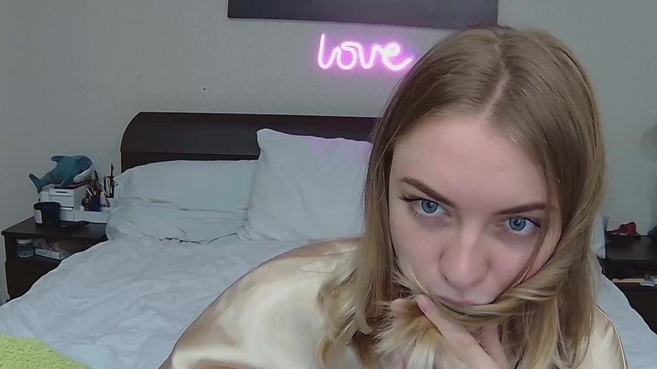 LinkaMalinka Live Sex December 17, 2025