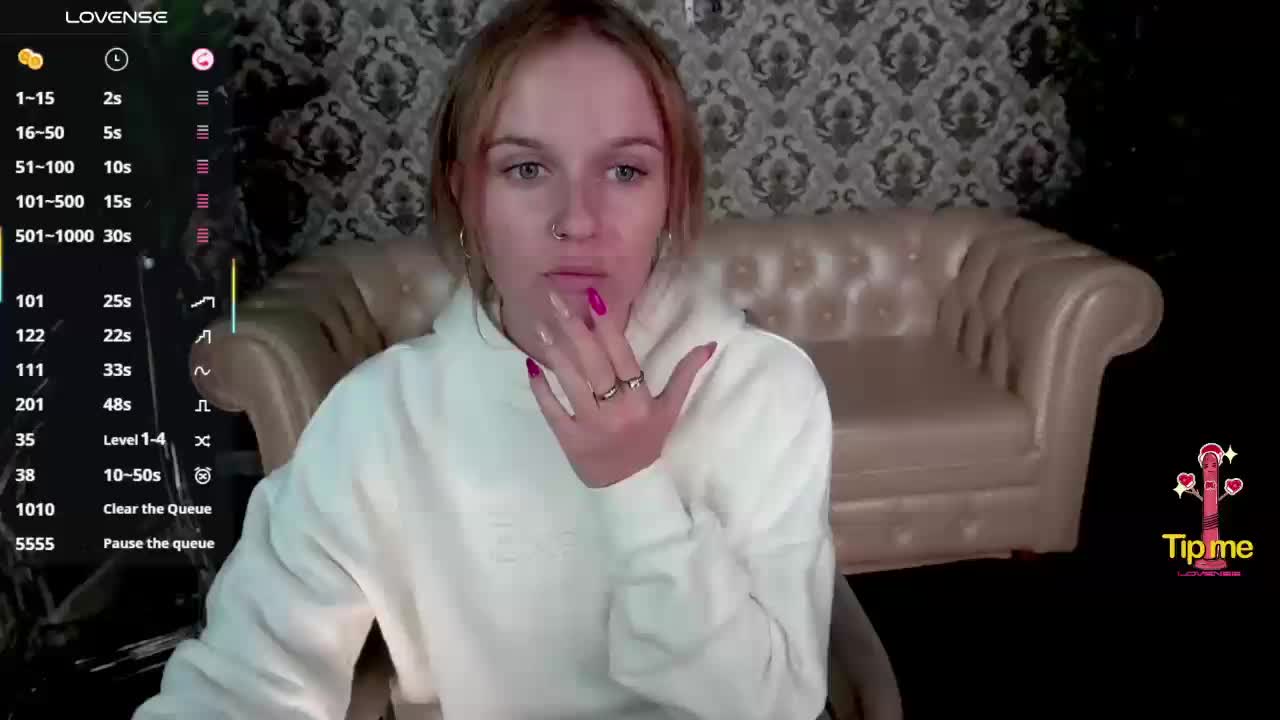 MaribelRiver Live Sex December 17, 2025