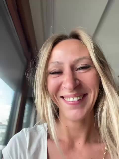 Saveta Live Sex December 14, 2025