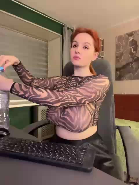 1_Aariella_1 Live Sex December 14, 2025