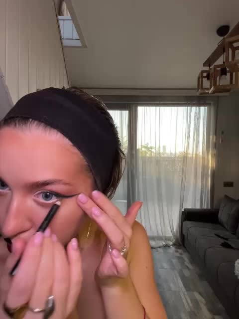 MistressX555 Live Sex December 18, 2025