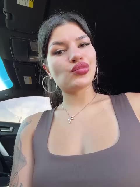 -MaybeBaby- Live Sex December 18, 2025