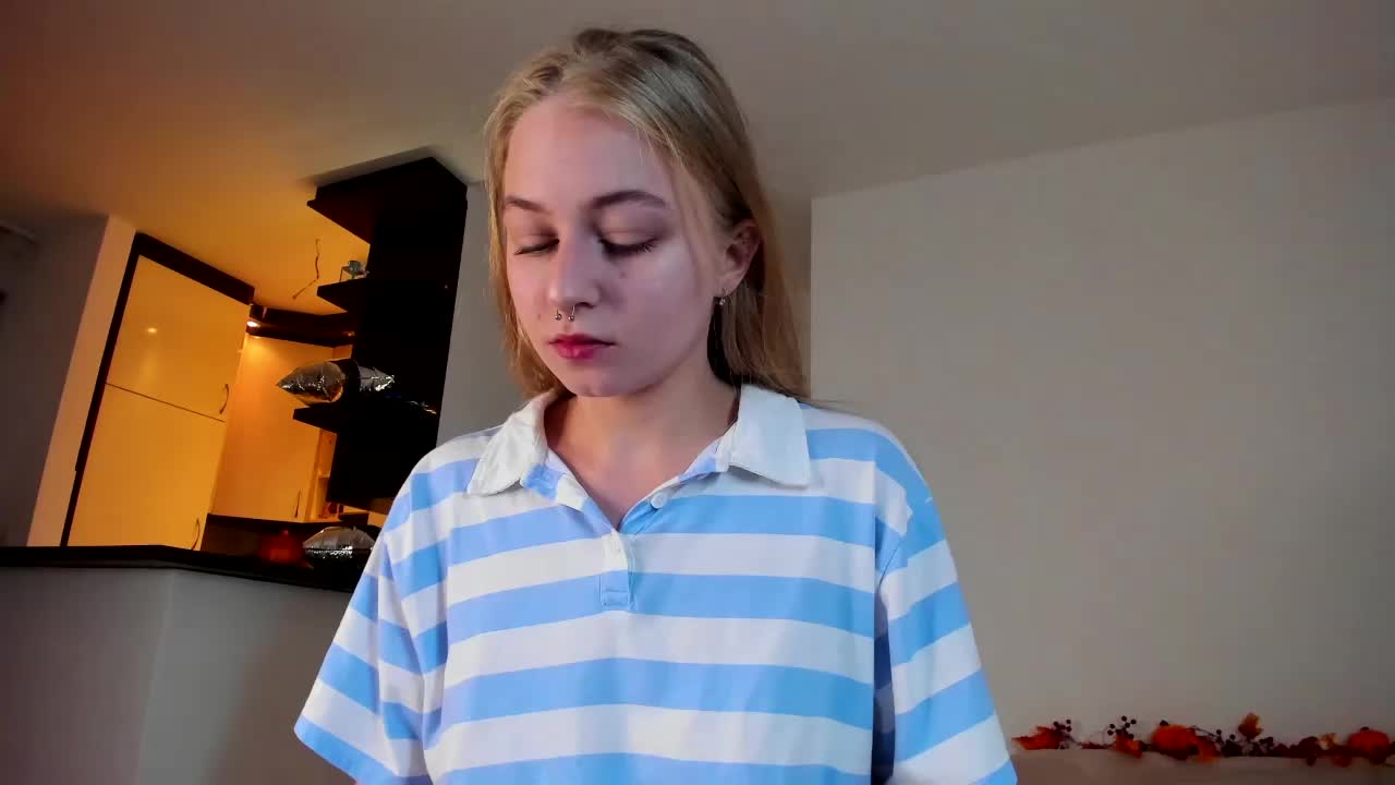 MiaMeowa Live Sex December 14, 2025