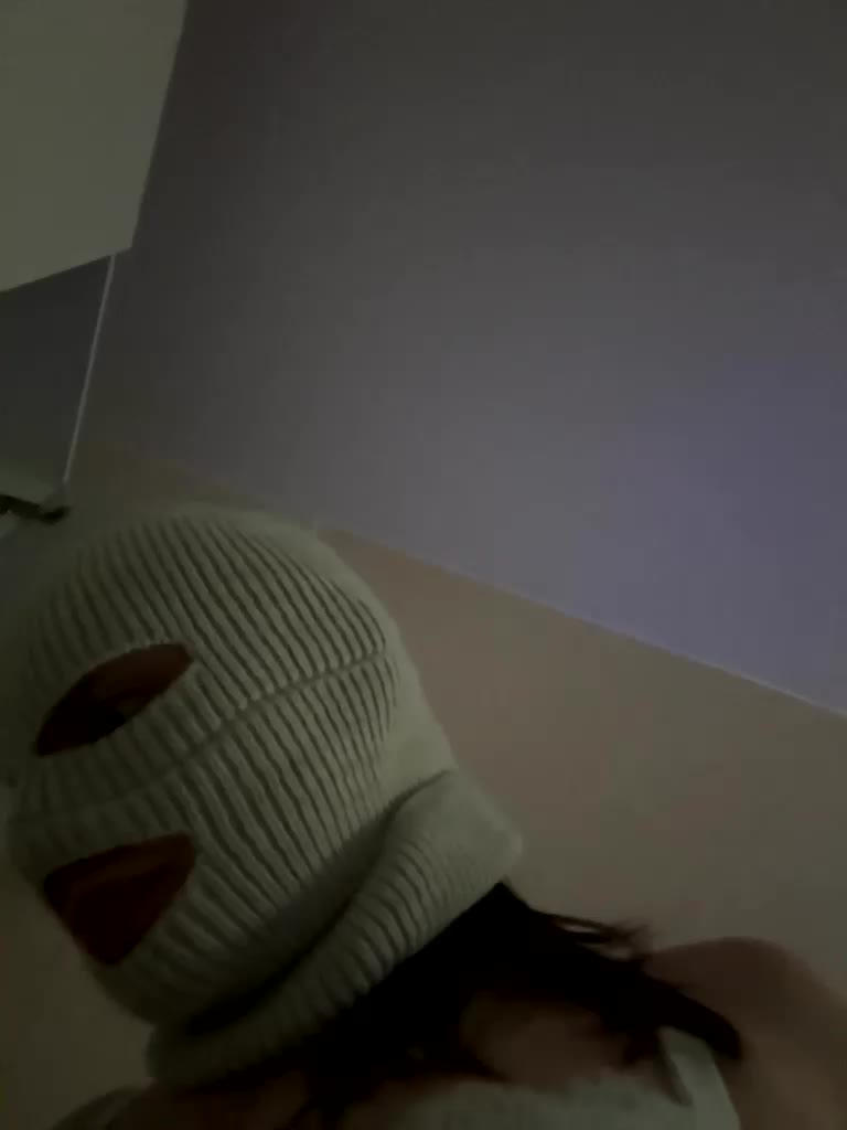 Bitttccchhh Live Sex December 14, 2025