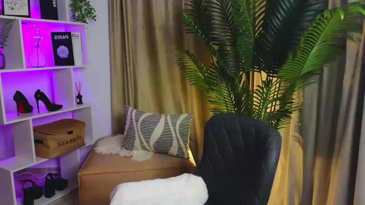 Lina-hill Live Sex December 20, 2025