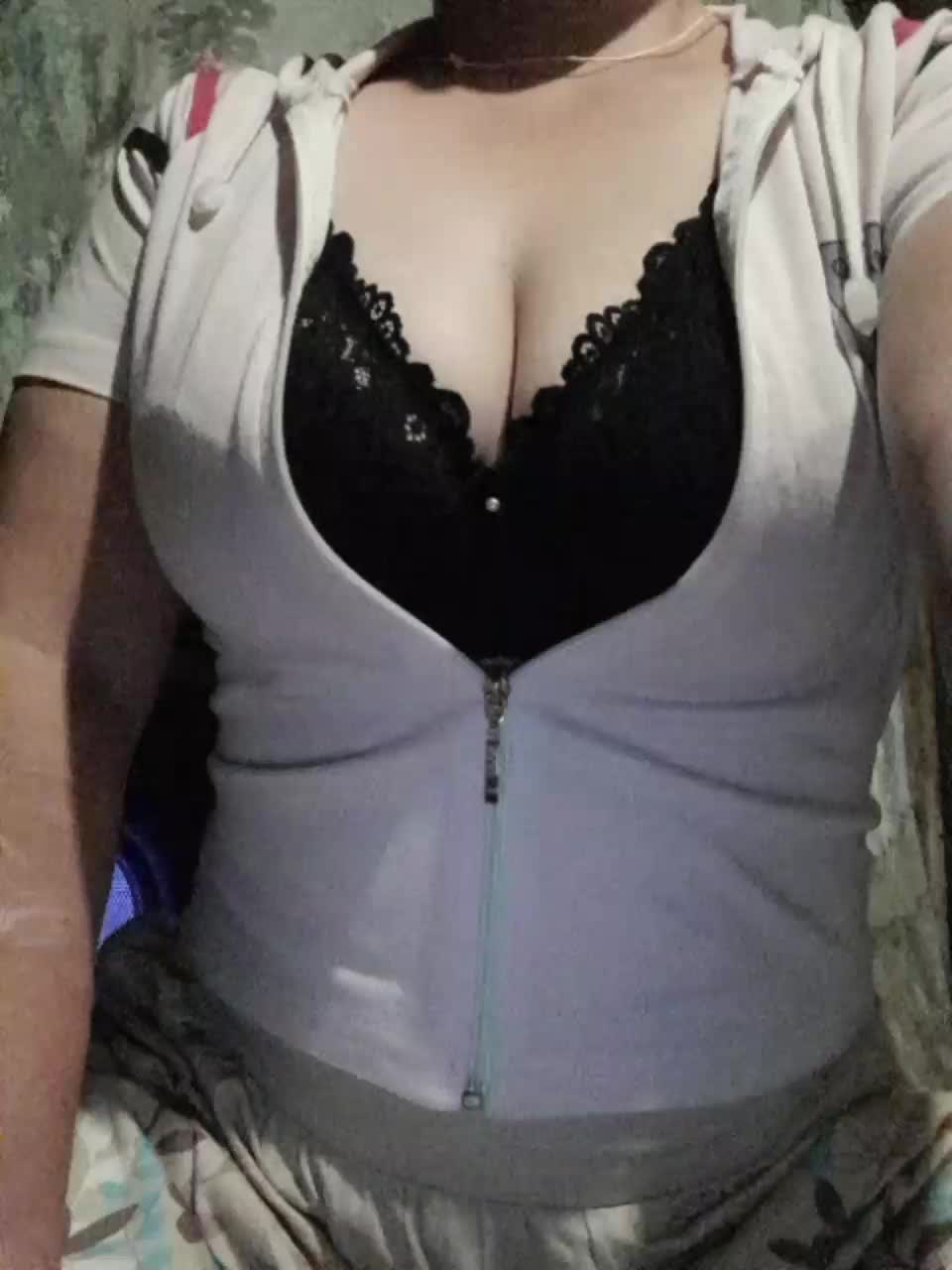 Iriska2025 Live Sex December 13, 2025