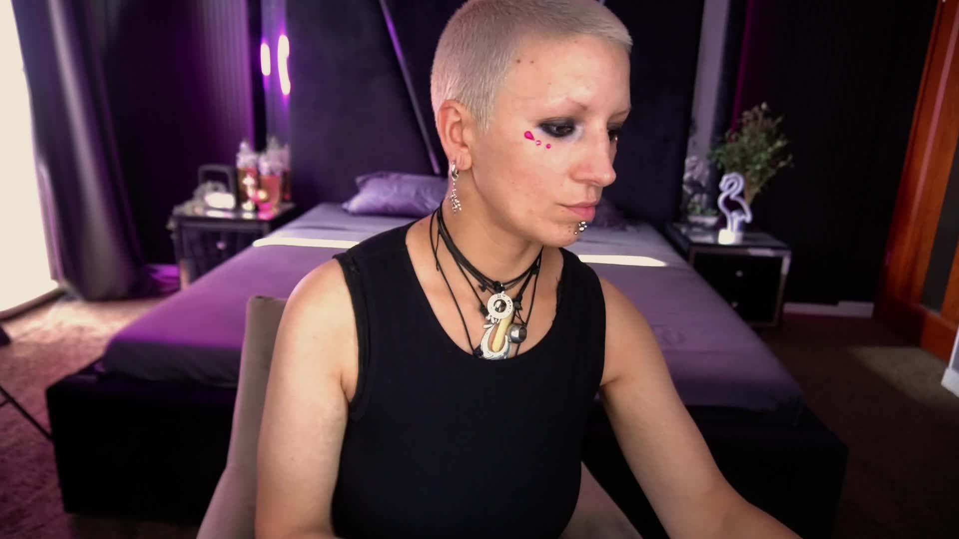 MiraMoonn Live Sex December 13, 2025