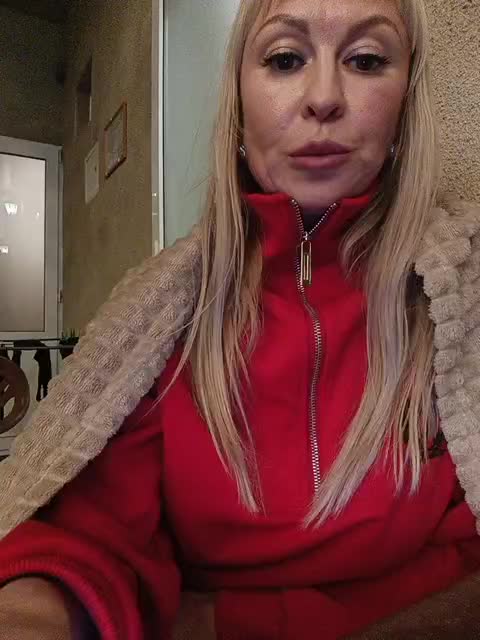 Blondi_Love Live Sex December 18, 2025