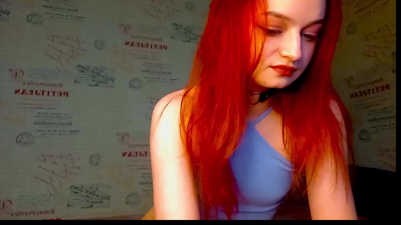 emiless Live Sex December 15, 2025